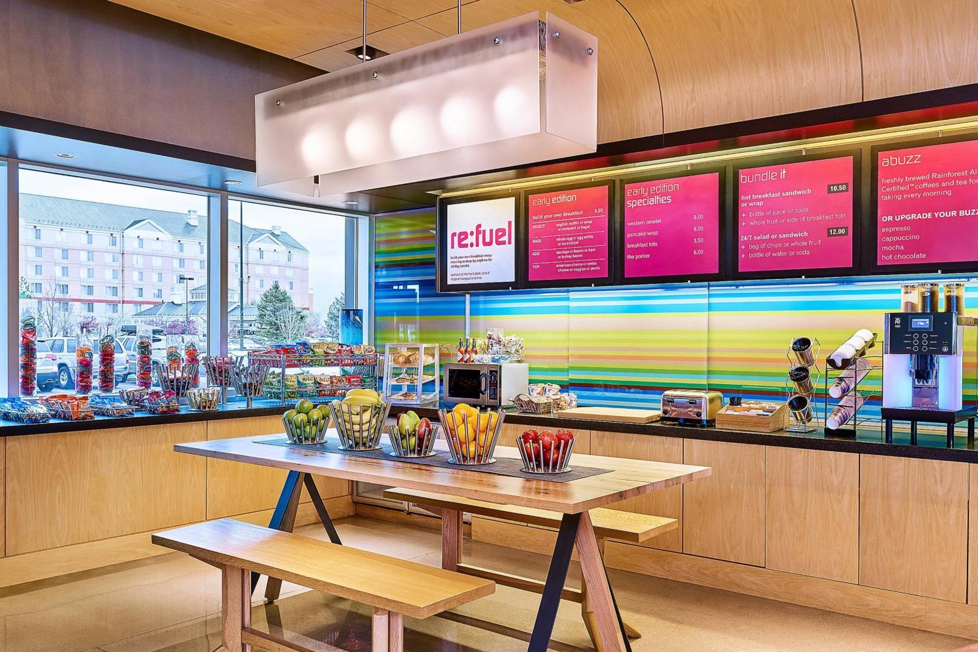 Aloft Denver Airport At Gateway Park Aurora Exterior photo
